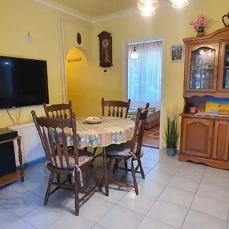 - Balaton 18389 Appartement Balatonfenyves