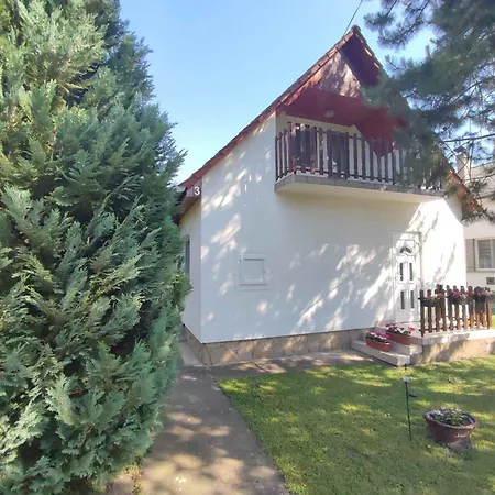 - Balaton 18389 Balatonfenyves